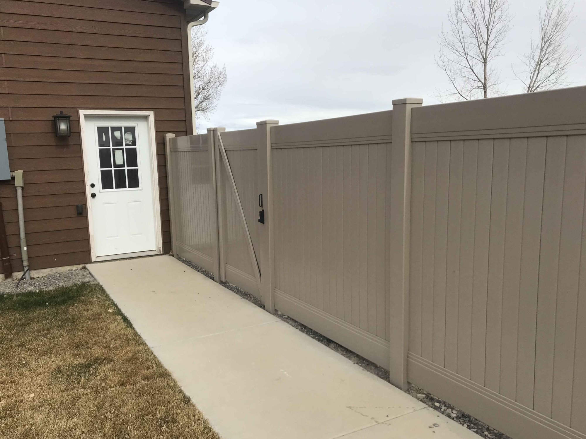 Wyoming Vinyl Fence Project