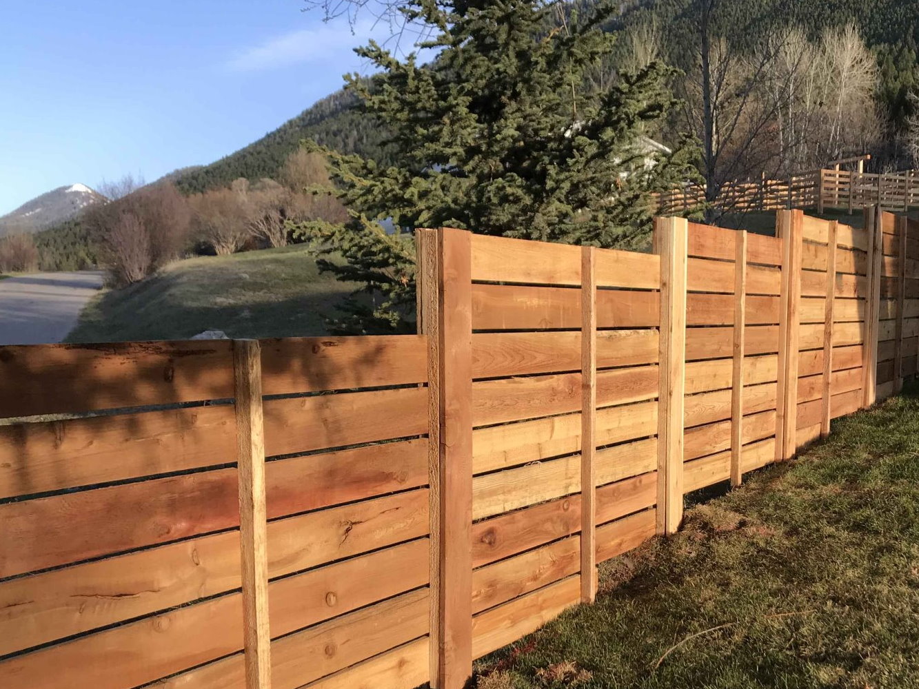 Cowley Wyoming wood privacy fencing