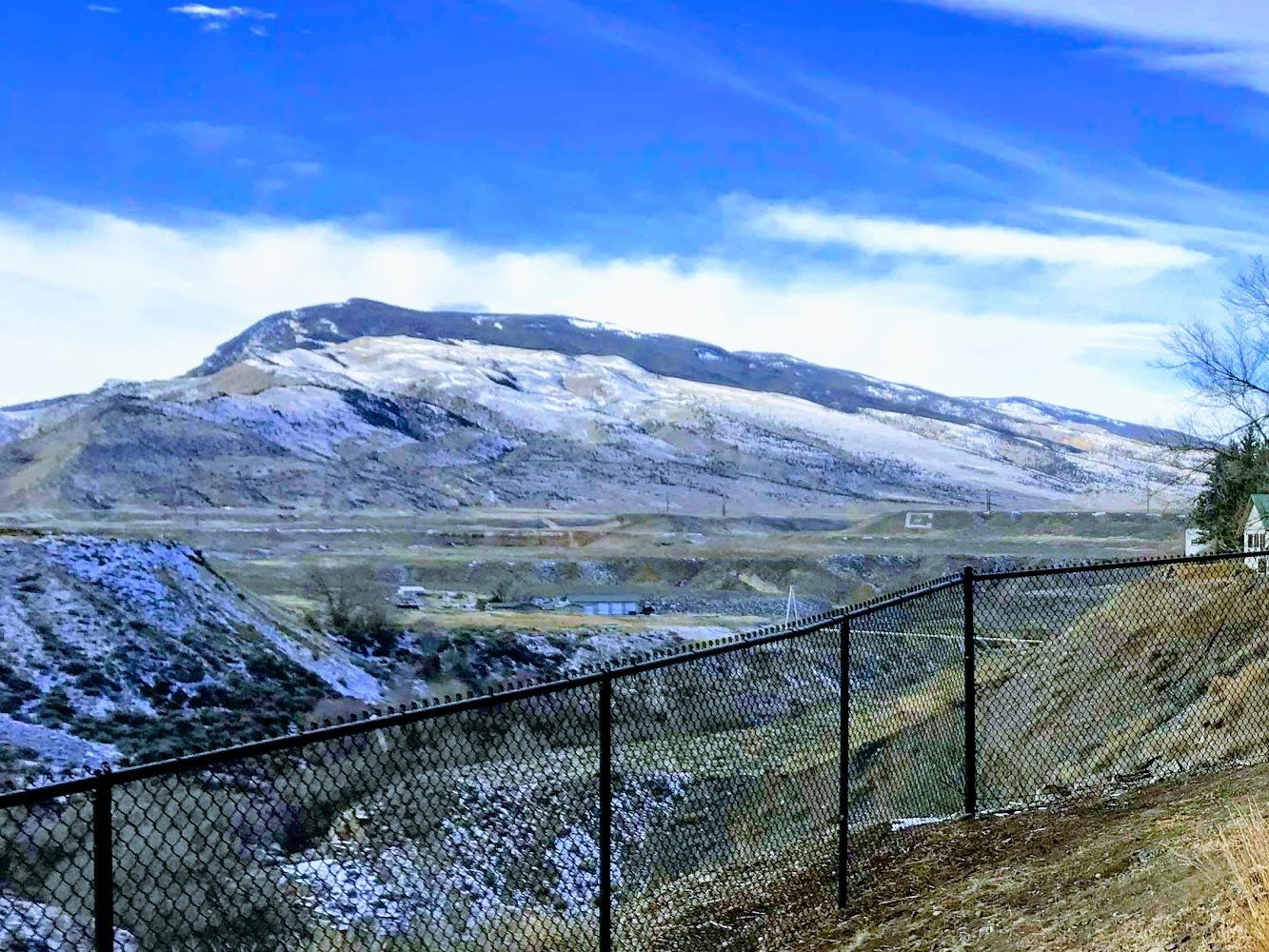Meadowlark Lake Wyoming commercial fencing contractor